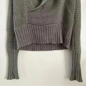 American Eagle Outfitters Sweater Cable Knit Ribbed Long Sleeves V-Neck‎ Medium thumbnail 3