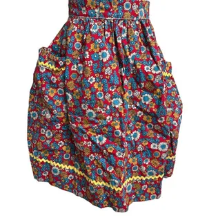 Vintage Apron With Pocket Handmade Red Floral With Pockets thumbnail 2