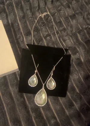Silver Teardrop Pearl Necklace & Earrings Set thumbnail 2