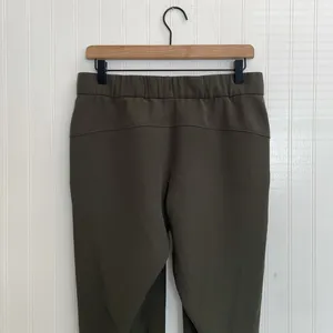 LULULEMON On the Fly Jogger in Dark Olive Size 6 thumbnail 11