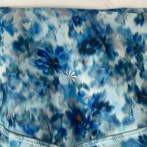 Athleta size small Salutation stash 7/8 tight Blue White printed Leggings pocket thumbnail 8