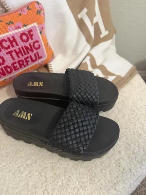 Black platform sandals Size 6.5 thumbnail 3