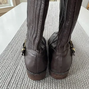 Me Too Arctic Oxblood Dark Brown Leather Tall Riding Boots Gold Details Size 8 thumbnail 2