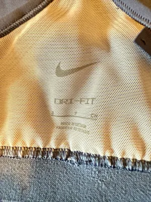 Nike IndyWomen's Light-Support Padded V-Neck thumbnail 4