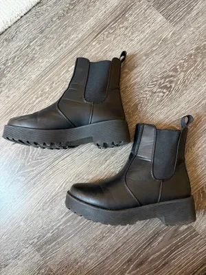 Dirty Laundry Monet Platform Chelsea Boot thumbnail 7
