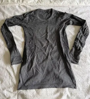 lululemon long sleeve shirt thumbnail 1