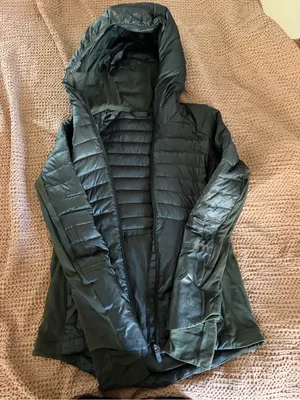 Lululemon down for a run jacket size 6 olive green thumbnail 3