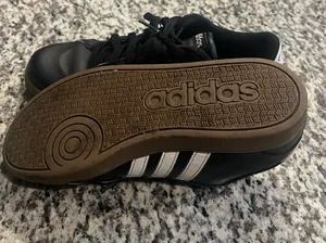 adidas Unisex Kids Black/White Low Top Lace-Up Sneaker Shoe US 4.5 thumbnail 7
