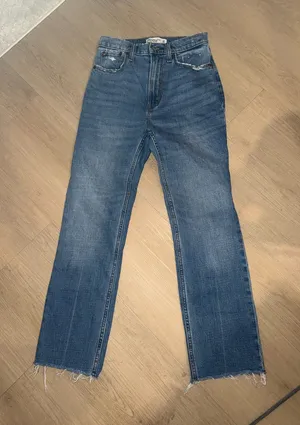 Abercrombie & Fitch Ankle Straight Leg Jeans ultra high rise thumbnail 1