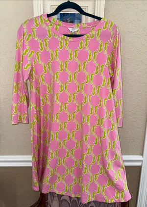 crown & ivy Pink Dress with Lime Seahorse Print thumbnail 1