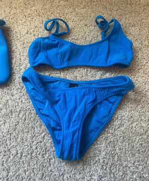 Swimwear thumbnail 1