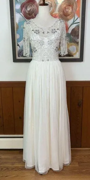 Stunning ModCloth Everlasting Romance Wedding Gown! thumbnail 1