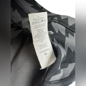 Lululemon Energy Bra Medium Support B–D Cup Voltage‎ Graphite Grey Black Size 6 thumbnail 8