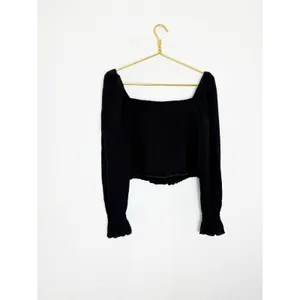 Aritzia Sunday Best Sinatra Longsleeve Blouse Large Black Smocked Sweatheart thumbnail 12