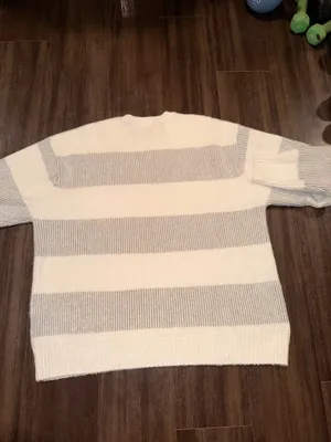 Hollister Oversized Sweater thumbnail 7