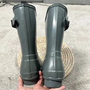 Hunter Women’s Original Rain Boots Short Gloss Outdoor in Graphite Gray 6 thumbnail 11