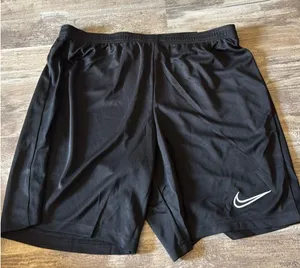 Men’s Nike slim fit shorts thumbnail 1