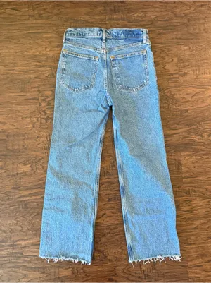Abercrombie & Fitch 90’s Relaxed High Rise Jeans thumbnail 2