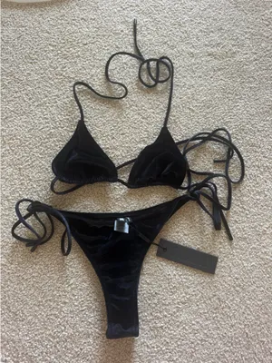 Triangl Bikini Set thumbnail 1