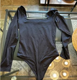 Babton Aritzia Top thumbnail 3