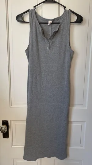 grey ribbed bodycon dress Size M thumbnail 1