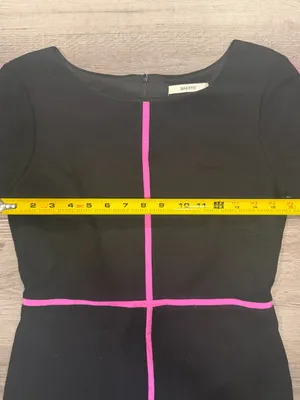 Bailey 44 Women’s Black Straight Short Sleeve Pencil Dress Pink Trim Sz M thumbnail 4