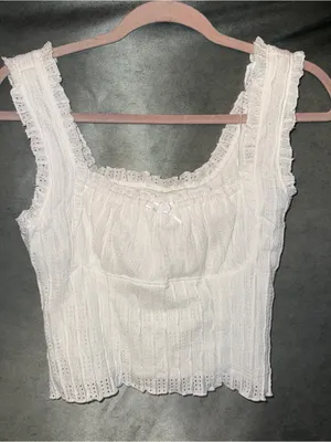 Vintage Cottage-core White Sleeveless Ruffle-Trim Tank Top thumbnail 1