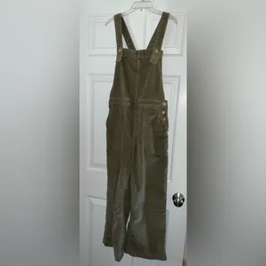 Patagonia Organic Cotton Women's Stand Up Cropped Corduroy Overalls Sage Khaki thumbnail 5