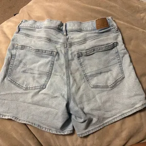 American Eagle shorts thumbnail 3