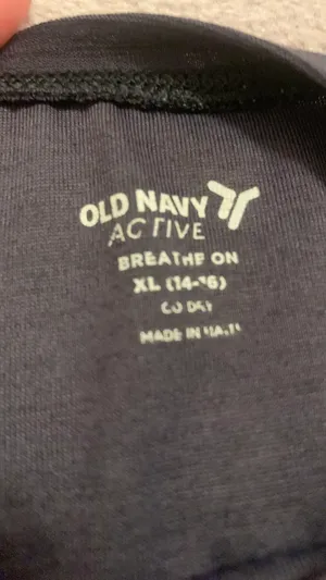Old Navy Top  thumbnail 2