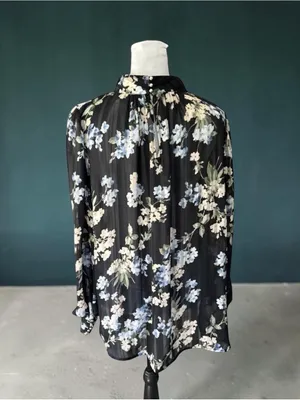 H&M black floral blouse with white and blue flowers, size L thumbnail 4
