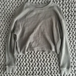 Abercrombie Dark Grey Waffle Long Sleeve thumbnail 2