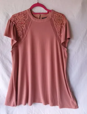 Torrid Flutter Sleeve Dusty Rose Size 2 Short Sleeve Top thumbnail 1
