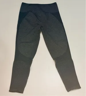 Fabletics NWT’s Women’s M/6-8 Seamless High-Waisted Mesh Leggings Dark Grey thumbnail 1