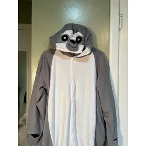 Unisex Adult Sz Small Gray Sloth Cosplay One Piece Pajamas Costume Snap Up Long thumbnail 3
