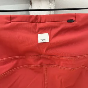 Vuori Stride Performance Leggings Womens XL Red Workout Active‎ Casual thumbnail 6