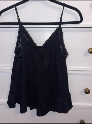 top Black thumbnail 2