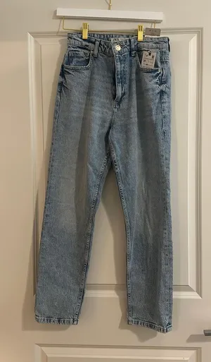 ZARA Jeans Mom High-Rise Slim Fit Mom Ankle Comfort thumbnail 1