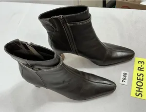 Womans Excellent Condition Paolo Corelli Ankle Boots 8 M Brown Block Heel thumbnail 1