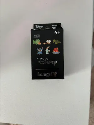Disney Loungefly Stitch Pin thumbnail 2