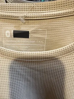 Khaki tan beige nwot XXL FIGS waffle knit long sleeve underscrub top logo new thumbnail 3