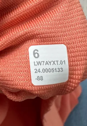 Lululemon Hotty Hot High-Rise Lined Short 4" in Sunny Coral Size 6 thumbnail 5