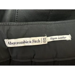 Abercrombie & Fitch Black Faux Leather Pleated Zip Mini A-line Flared Skirt XXS thumbnail 4