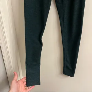Beyond Yoga Caught in the Midi Leggings XS thumbnail 4