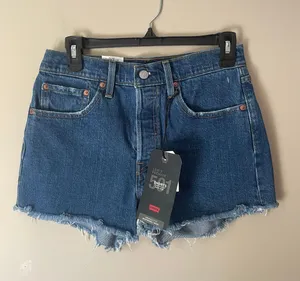 Levi's NWT  501 shorts thumbnail 2