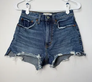 Abercrombie and Fitch The Mom Short High Rise Curve Love Denim Shorts Size 0 thumbnail 1