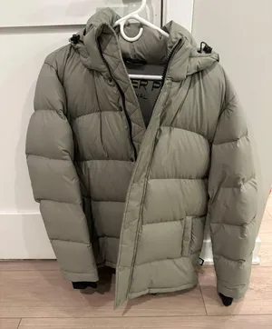 Aritzia The Super Puff thumbnail 1