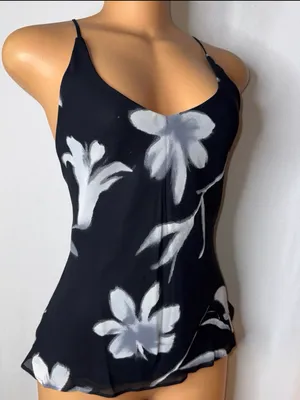 Black preppy tank Size 8 thumbnail 3