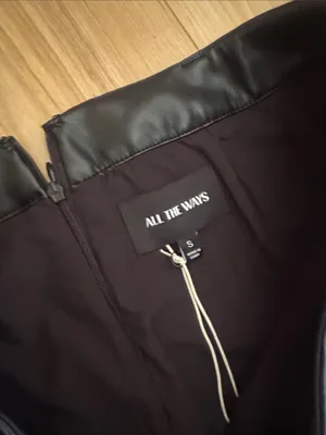 Women's Black Faux Leather Pencil Midi Skirt thumbnail 2