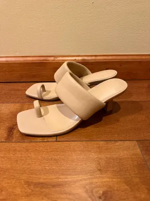 Padded cushion kitten heels thumbnail 3